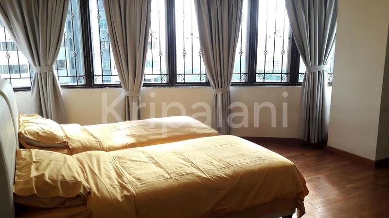 4 Bed Condo for Sale in  Teresa Ville - Image 2
